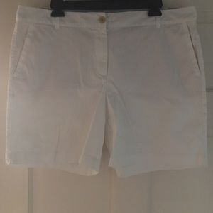 Talbots The Weekend chino white shorts; size 14